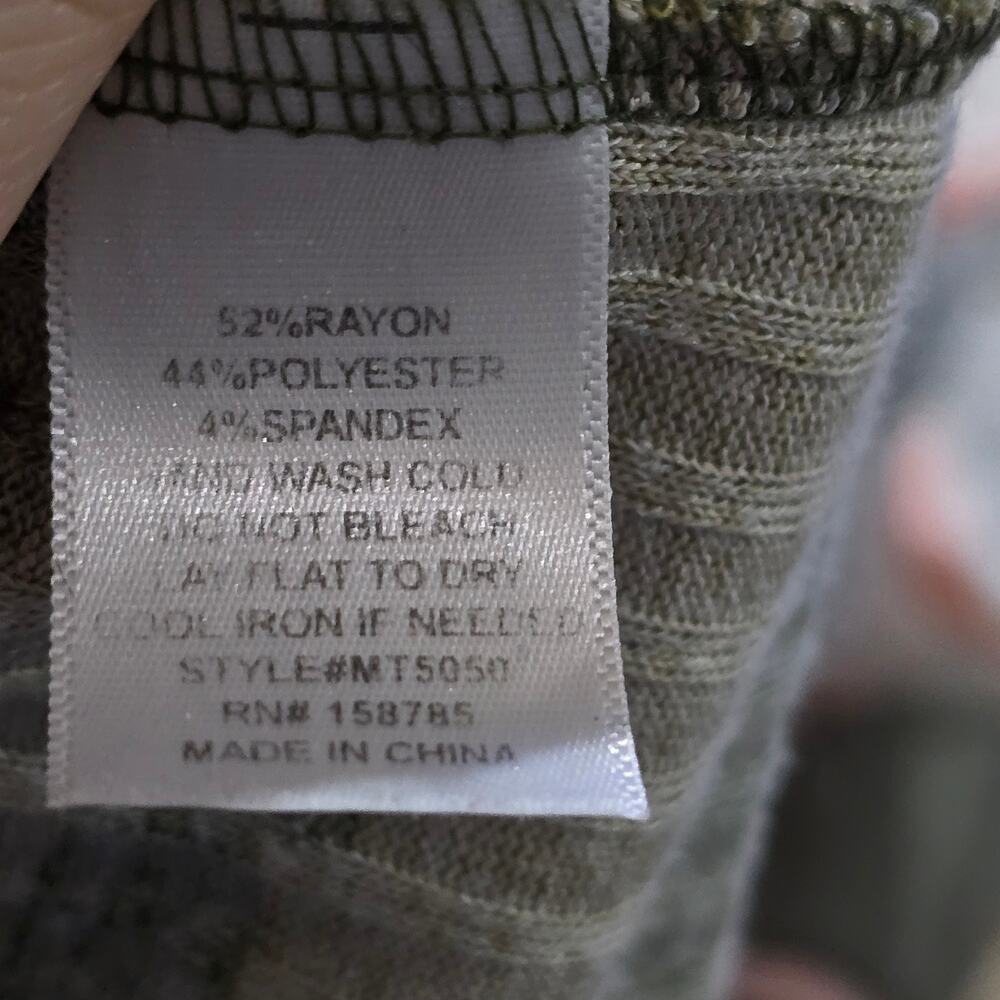 Another Reason Camouflage Waffle Knit Top Medium - Picture 6 of 6